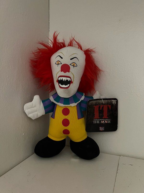 IT The Movie Pennywise the Dancing Clown Plush Figure with Original Tags