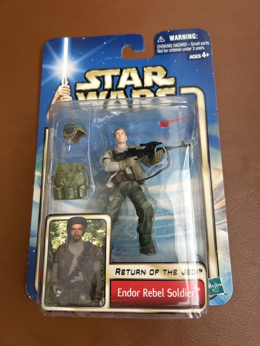 Star Wars Return of the Jedi Endor Rebel Soldier Action Figure Hasbro 2002 Blue Card.