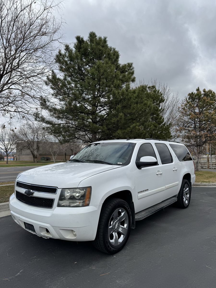2008 CHEVROLET SUBURBAN LT