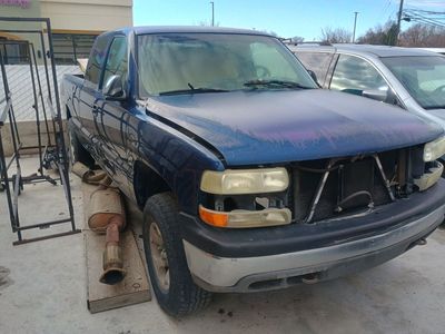 Parting out 2000 Chevrolet Silverado 1500