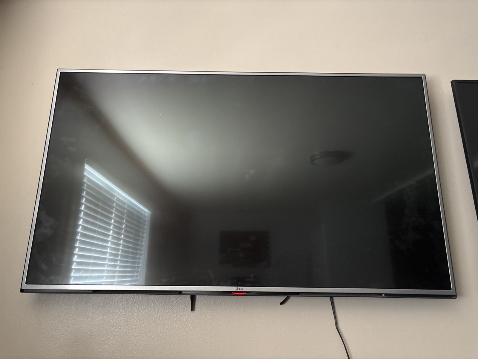 50” LG TV