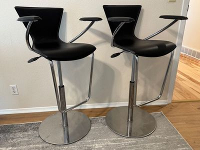 Pair of Serico Italian Chrome and Black Leather Barstools
