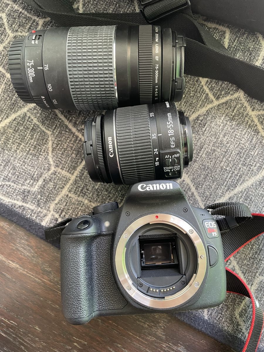 Canon T5i With 2 Lenses And extra Battery