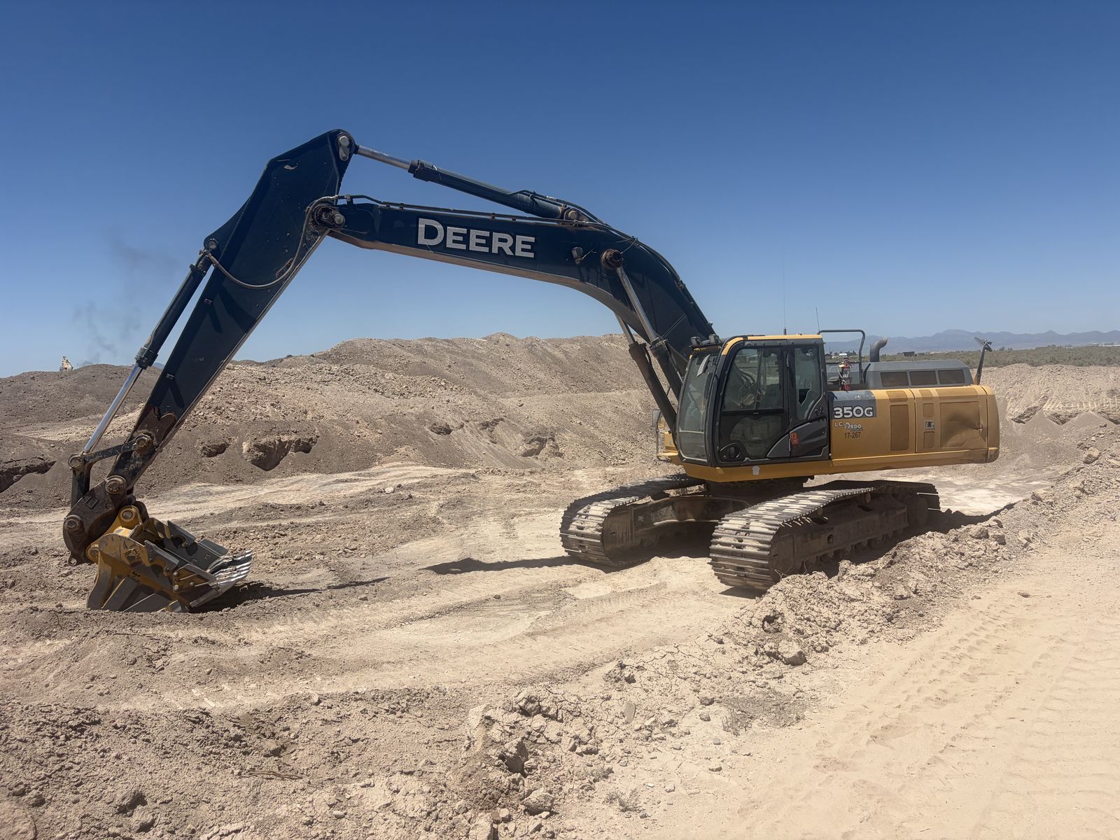 2014 John Deere 350G LC Excavator