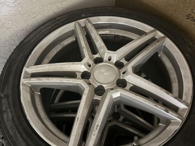 Four snow tires with wheels to fit C-Class Mercedes Benz