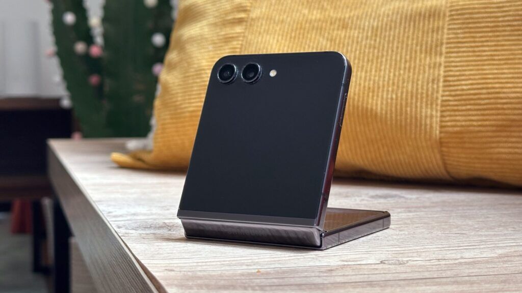 Samsung Galaxy Z Flip 5 | 256 GB | Unlocked