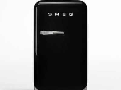 SMEG FAB 5 Black Mini Right-Hinge Refrigerator