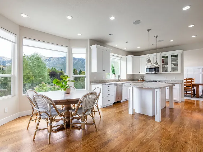 Restoration Hardware 60 inch acacia wood round table