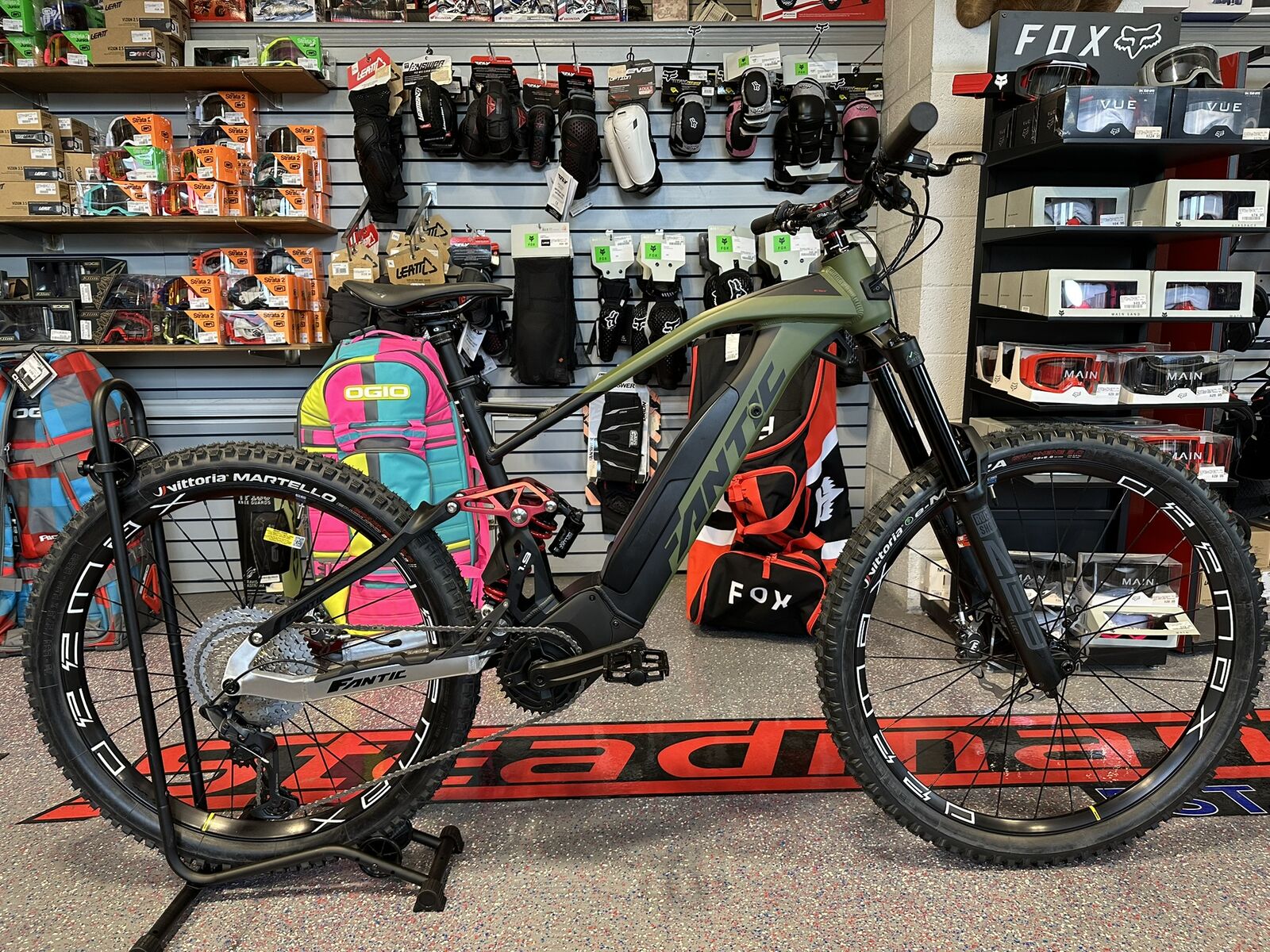 2023 Fantic XEF 1.9 RACE LARGE