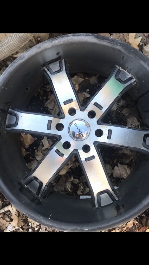 KMC 24” Rims 6 X 5.5 Bolt Pattern.