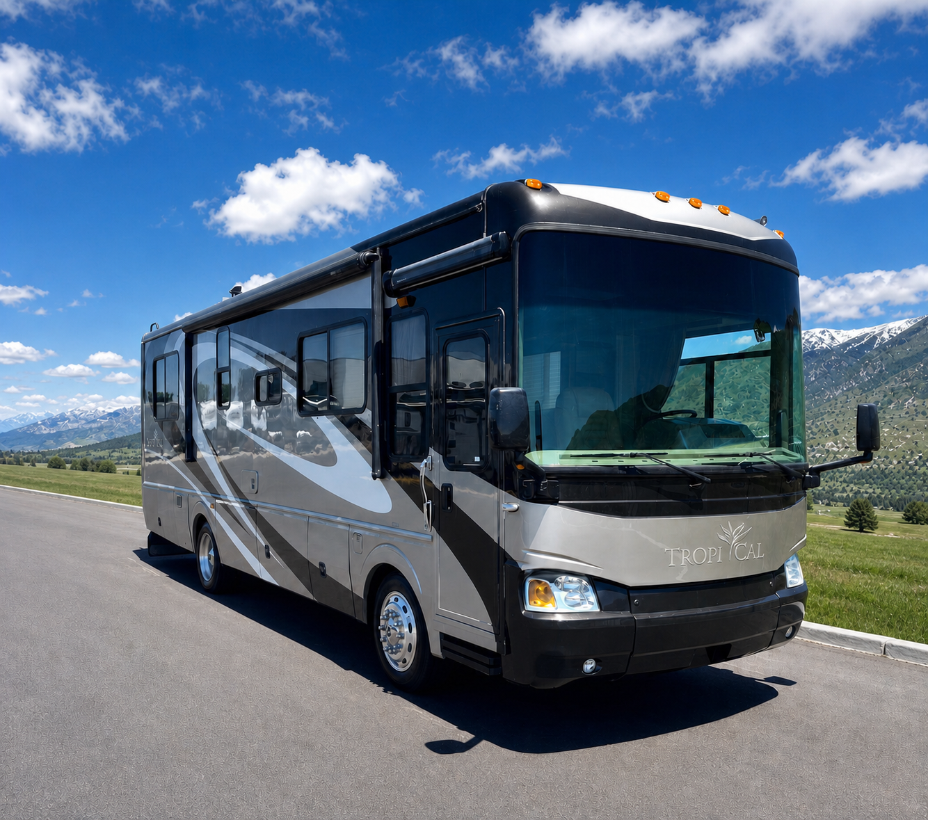 2008 National RV Tropical