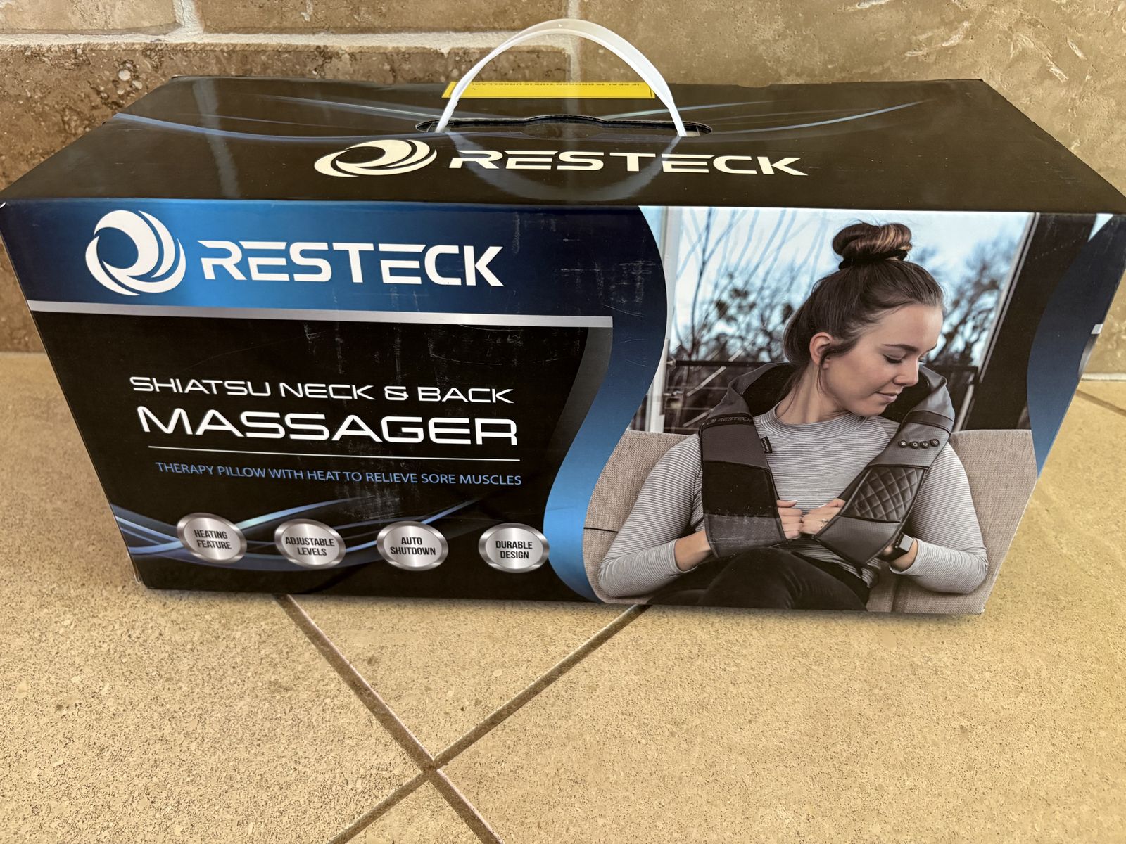 New Resteck Shiatsu Neck & Back Massager W/ Heat