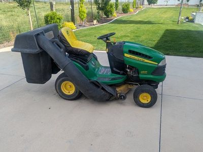 John Deer riding mower