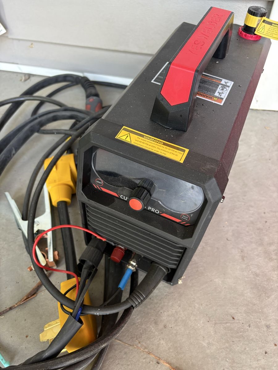 YESWELDER CUT-55DS Pro Plasma Cutter - Used, Excellent Condition