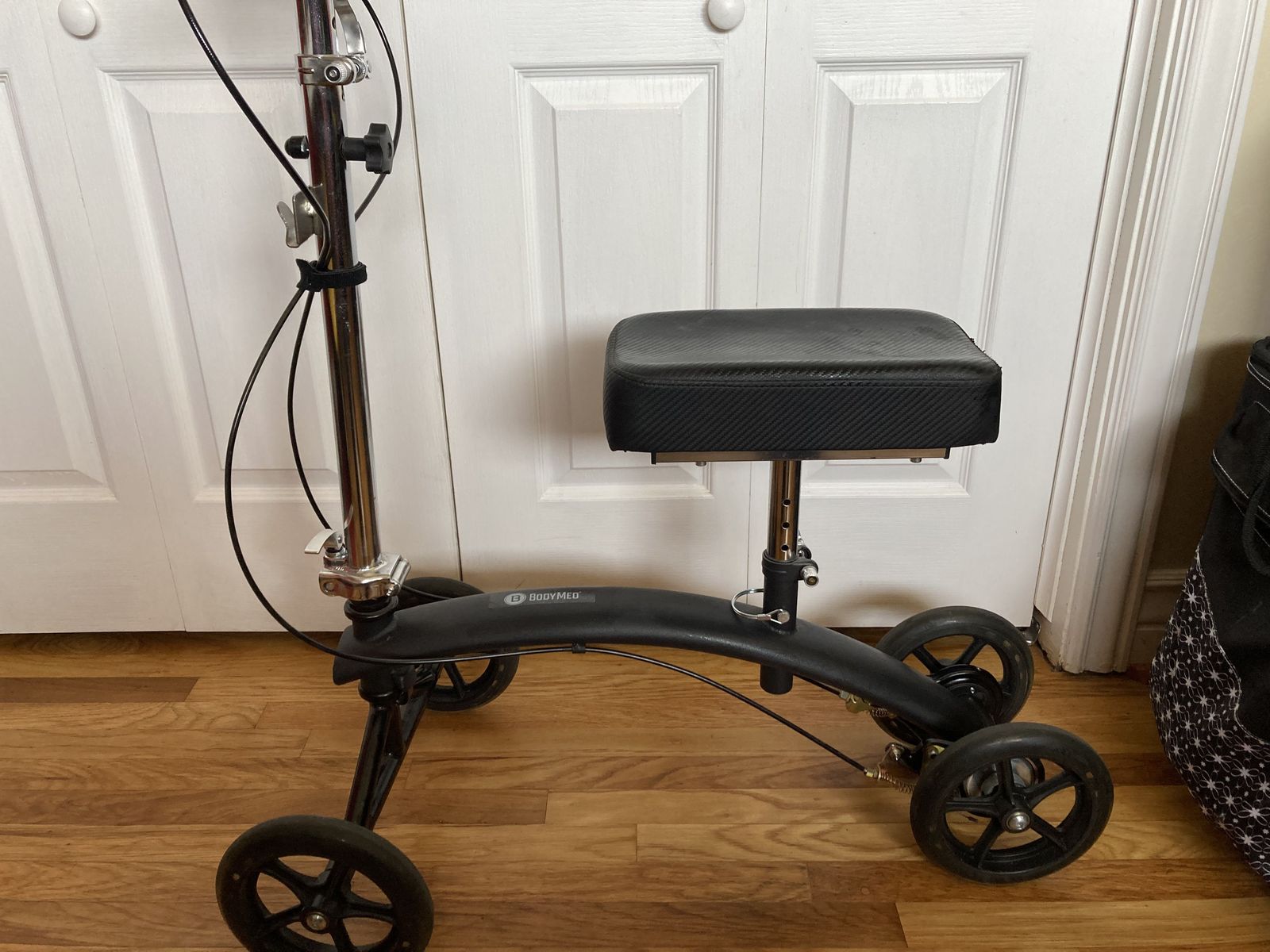 Body Med Premium Knee Scooter