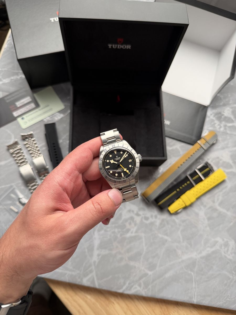 Tudor Black Bay Pro (w/ extras)