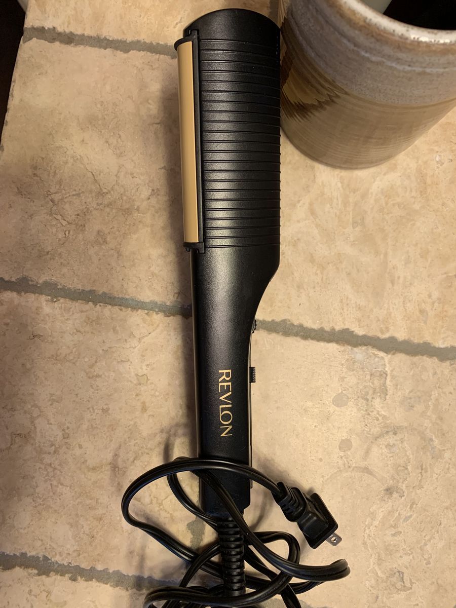 Model RV071 Revlon Hair Flat Iron