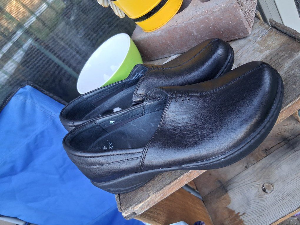 Dansko clogs size 37