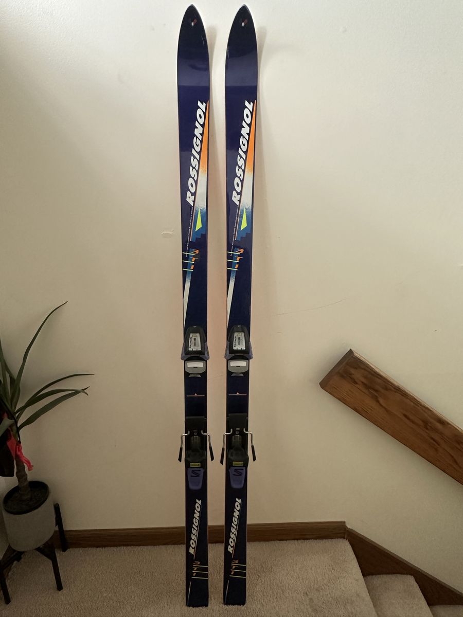 Rossignol 3T Downhill Skis with Salomon Quadrax Serie 9 Bindings