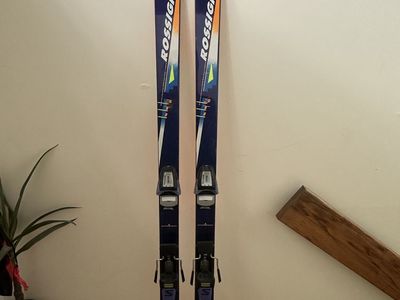 Rossignol 3T Downhill Skis with Salomon Quadrax Serie 9 Bindings