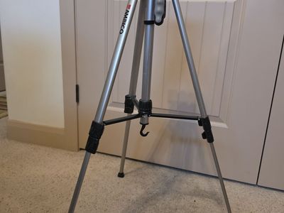 Ambico Adjustable Camera Tripod