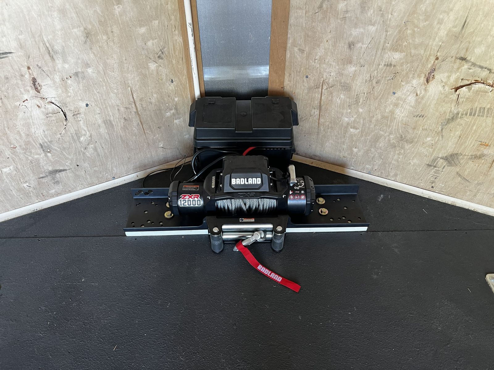 Main image 11