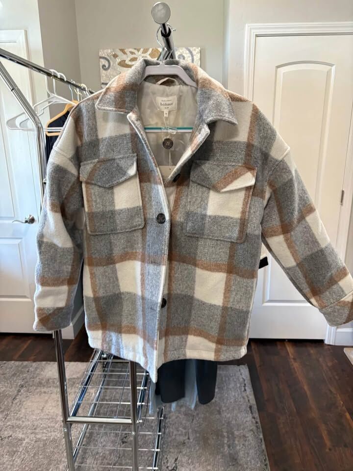 Brand new with tags bohme women size Medium Flannel plaid jacket $40 cash/venmo in Draper