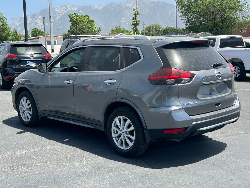 Main image 7