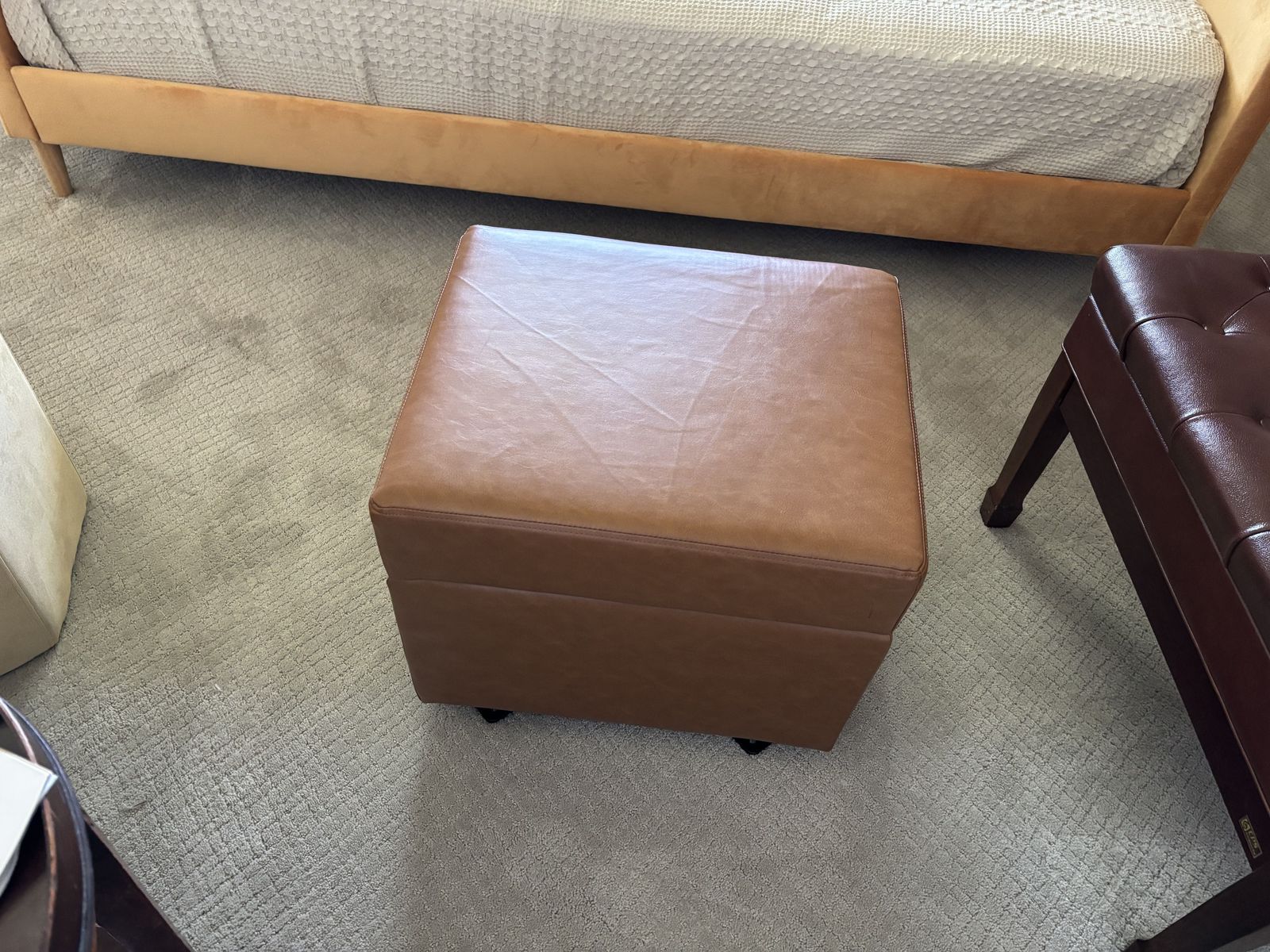 Gliding Ottoman