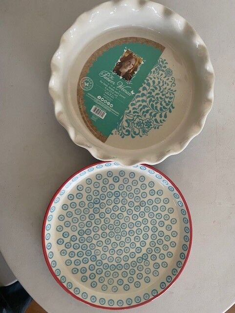 Pioneer women plate and pan