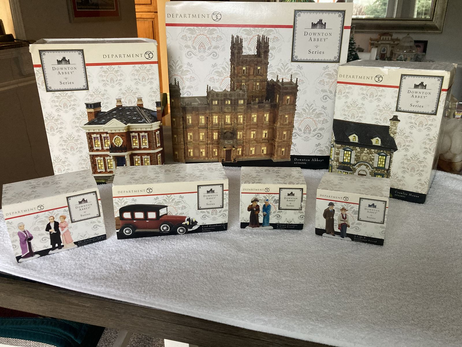 Dept 56 Dowton Abbey Complete Set