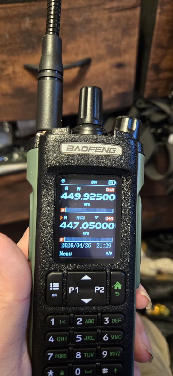 Tri band Baofeng " DIGITAL "DM-32 Ham Radio