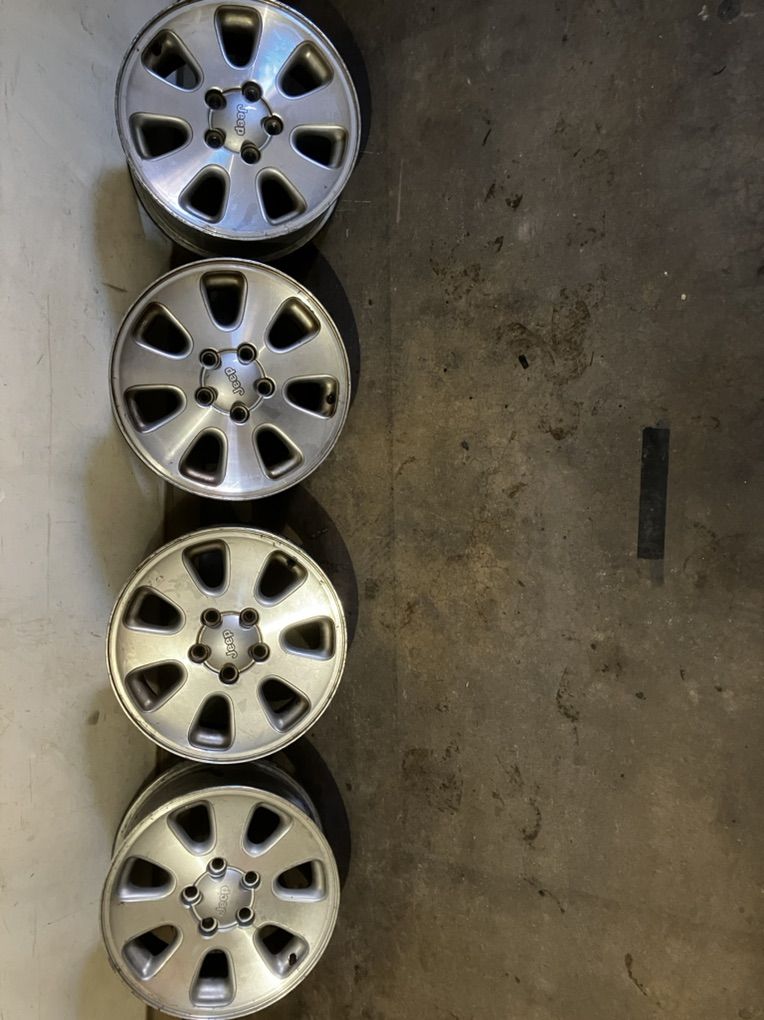 17inch 5 Lug Jeep Rims