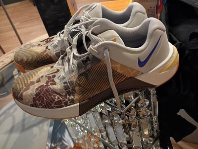 Nike Metcon 8 Men's Training Shoes - Multi-Color (Size 10.5)