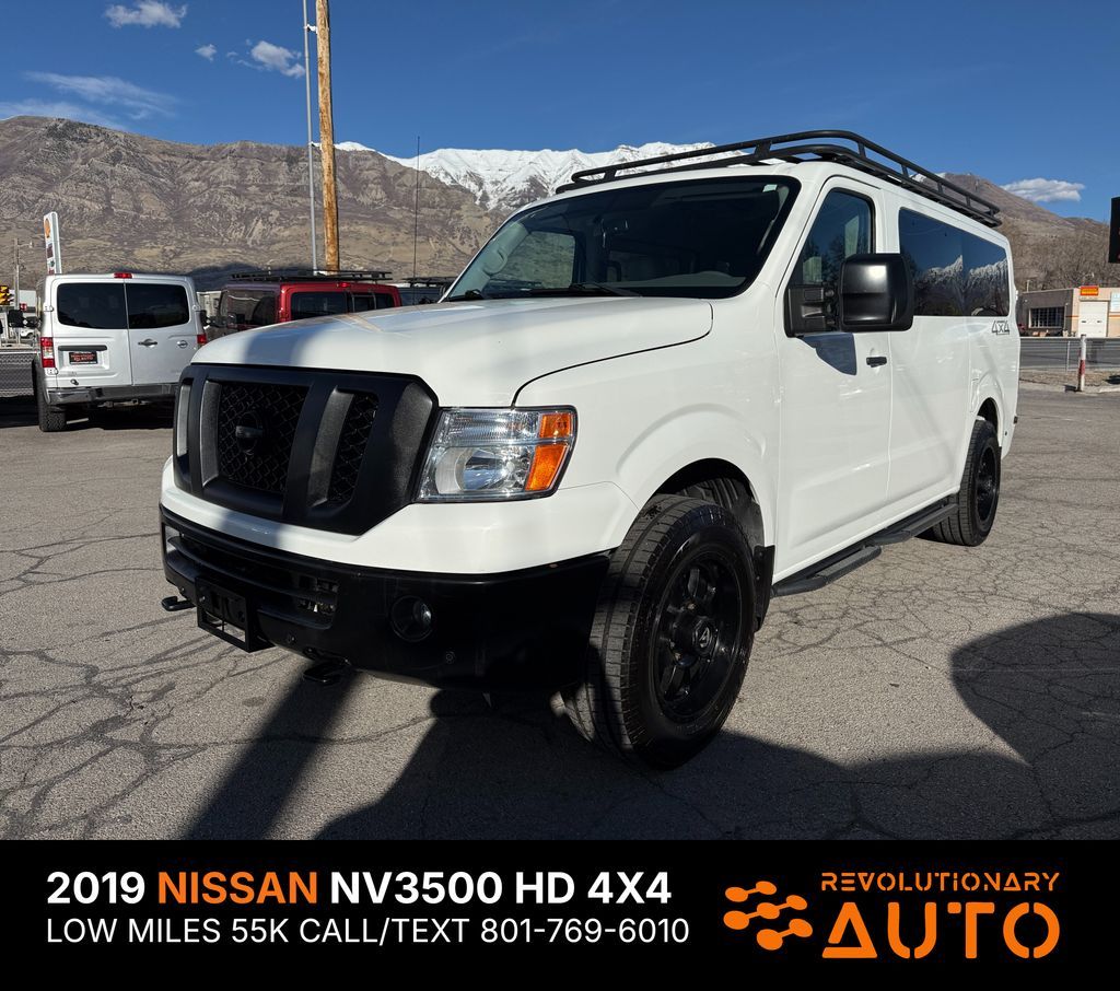 2019 Nissan NV 3500 HD SL