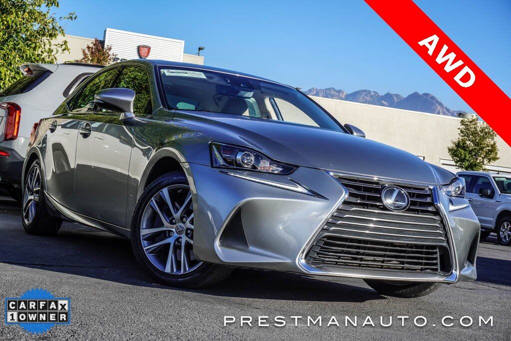 2019 Lexus IS Base