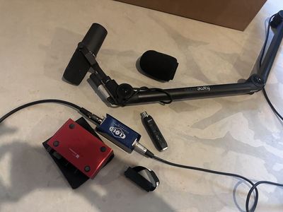 Premium Podcast / Voice Recording Bundle – Excellent Condition