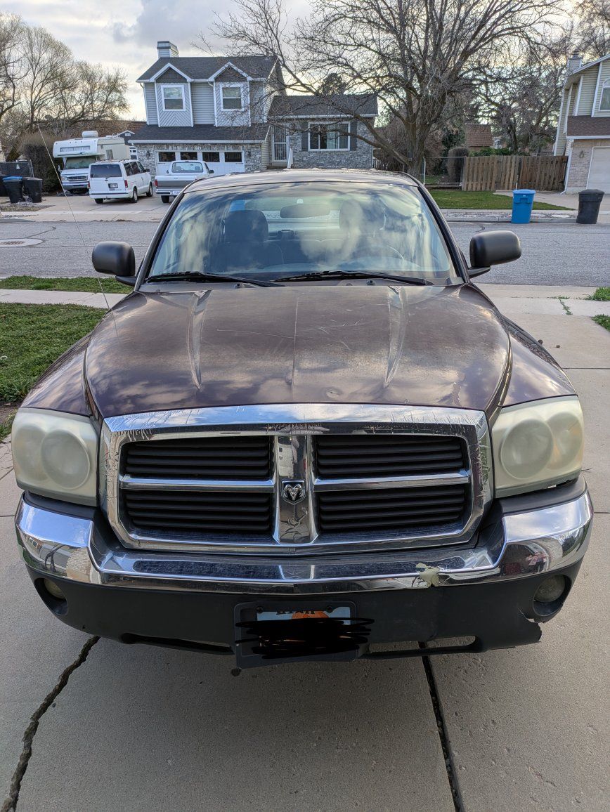 2005 DODGE DAKOTA