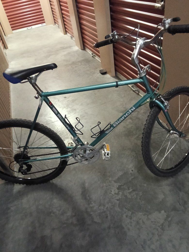 Rare Vintage Bianchi Grizzly Mountain Bike – Classic Steel MTB – $460
