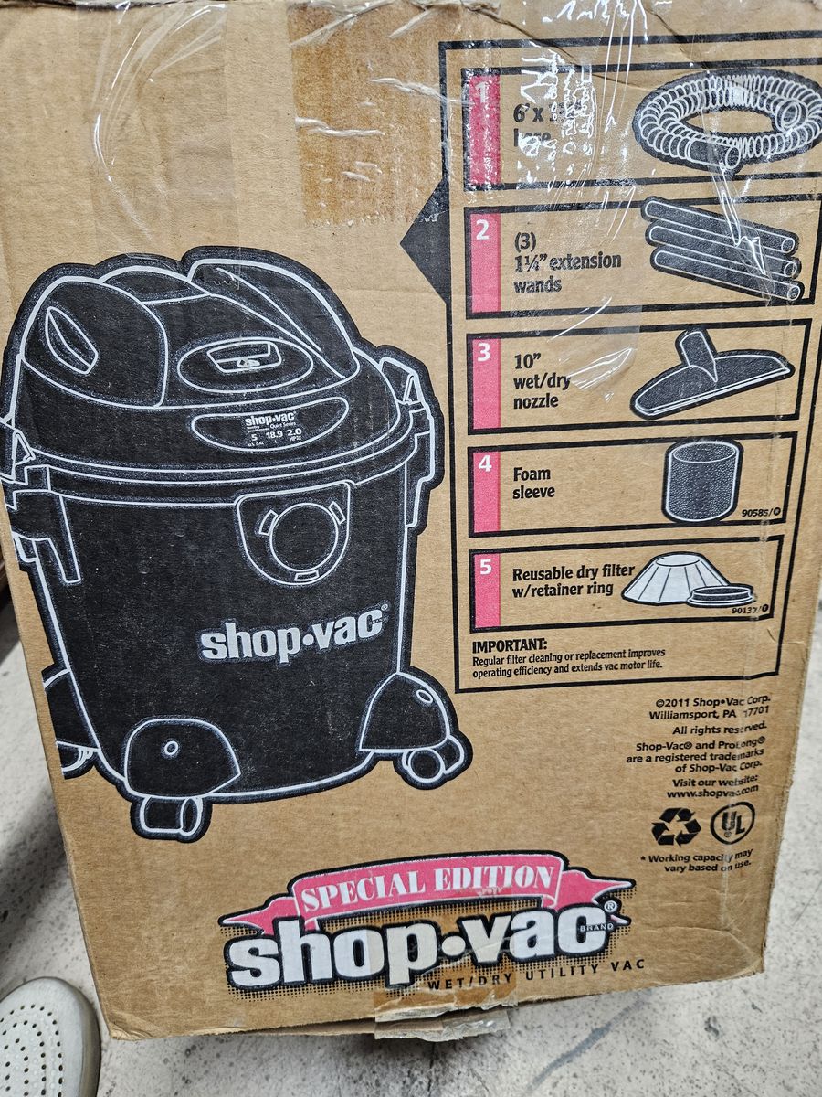 Shop-Vac Special Edition 5 Gallon 2.0 Peak HP Wet/Dry Utility Vacuum with Attachments