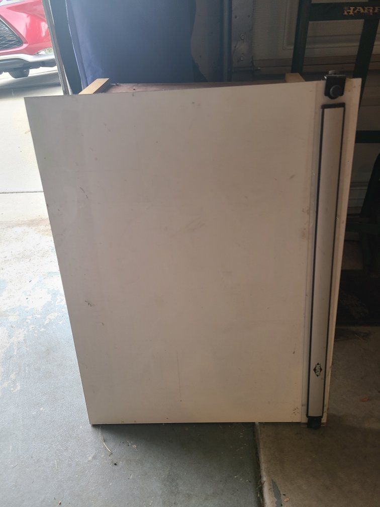 Alvin Drafting Table Board with Parallel Straightedge Used