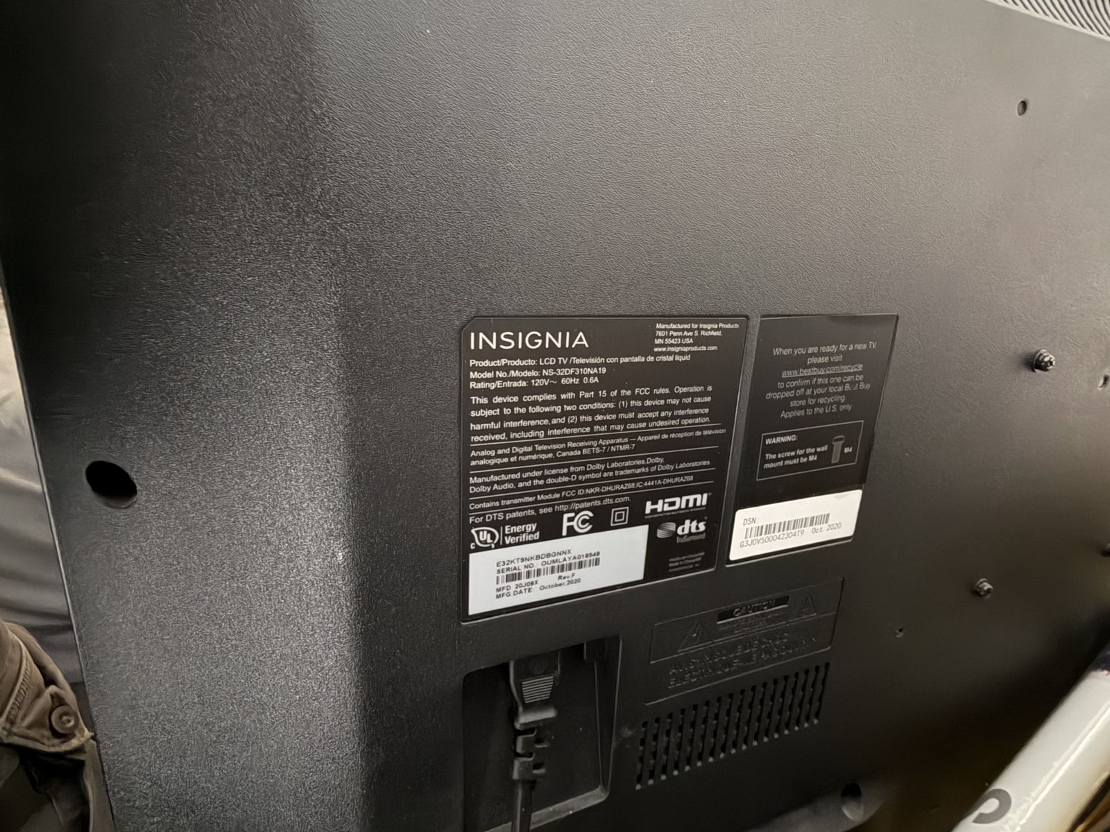 Insignia 32-inch NS-32DF310NA19 Smart LED TV