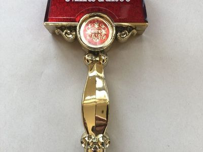 Old Milwaukee "Red Lucite" Beer Tap Handle