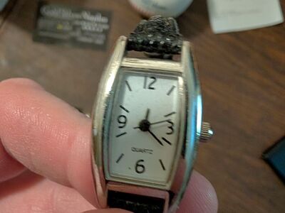 Advanced Ladies vintage watch with 2035 movement with brand new battery
