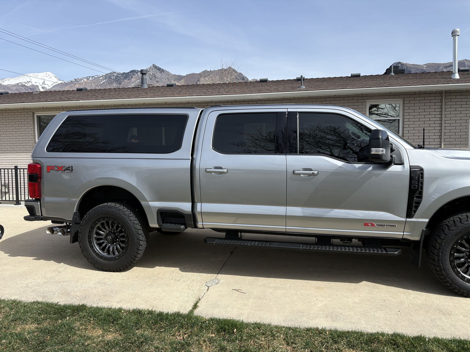 LEER Shell Ford Superduty 6 1/2 Foot Bed