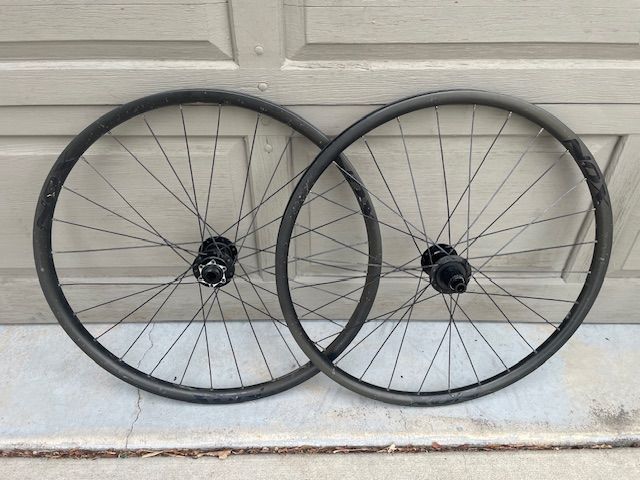 NOX / e*13 carbon 27.5 boost wheelset