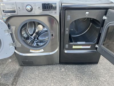 Nice and clean front loader electric set,free delivery