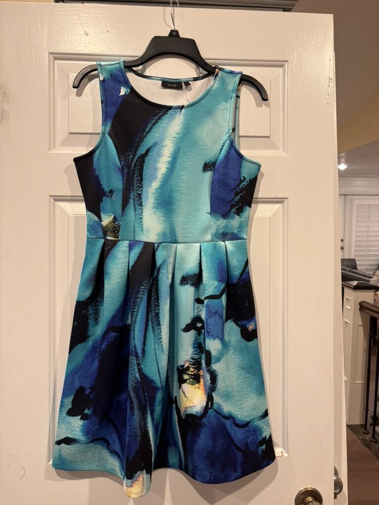 Women’s Dress Size 8