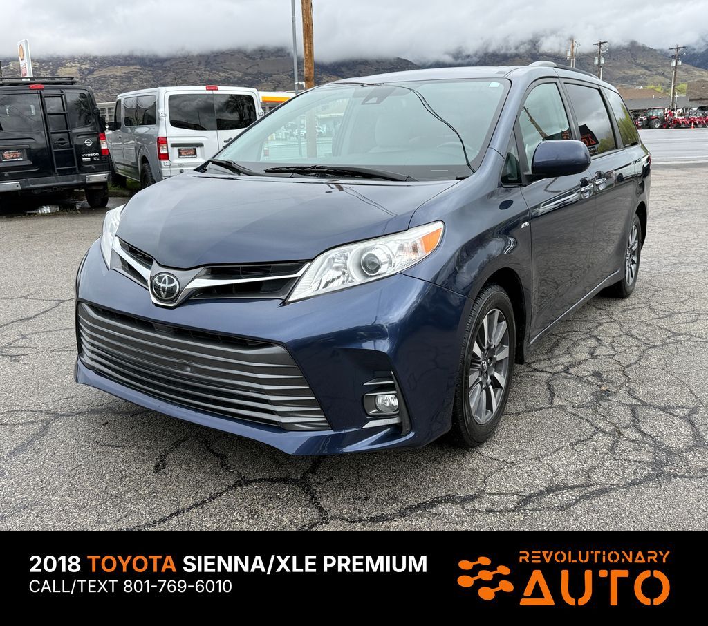 2018 Toyota Sienna XLE