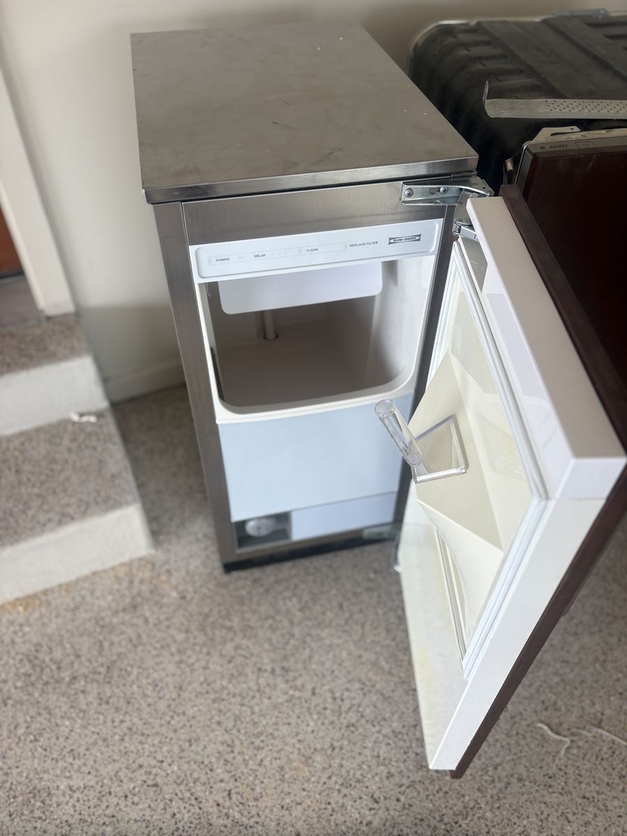 Sub-Zero Ice Maker